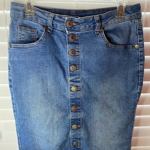 •Button Down Jean skirt•